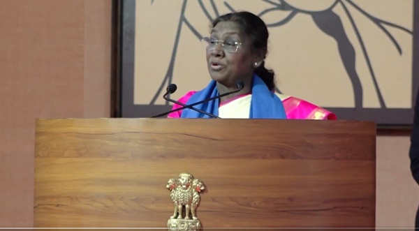 President Murmu Urges Students to Champion Self-Reliance and Swadeshi Values at Gujarat Vidyapeeth Convocation
