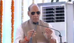 প্রতিরক্ষা মন্ত্রী রাজনাথ সিং আজ নাসিকে হিন্দুস্তান এরোনটিক্সের নতুন নির্মাণ কেন্দ্রে প্রস্তুত যুদ্ধবিমান তেজস LCA MK1A এর উদ্বোধন করেন