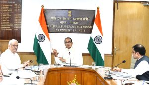 Union Agriculture Minister Holds Review Meeting on Farmers’ Grievances