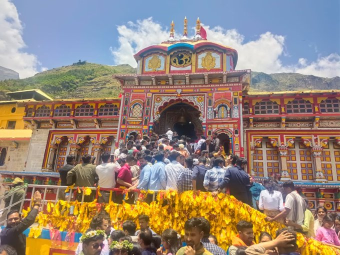 চলতি বছরের শীতের মরসুমের জন্য উত্তরাখণ্ডের চারটি পবিত্র মন্দিরের দ্বার বন্ধের দিনক্ষণ চূড়ান্ত করা হয়েছে।