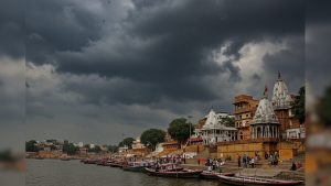 उत्तर प्रदेश: तेज बारिश से जनजीवन अस्त-व्यस्त, वाराणसी में 135 साल में सबसे अधिक वर्षा
