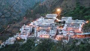 Thousands of devotees trek to Mata Vaishno Devi Shrine on first day of Chaitra Navratri despite harsh weather