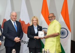 রাজ্যসভার চেয়ারম্যান সি পি রাধাক্রিশ্নন, আজ নতুন দিল্লির সংসদ ভবনে  সাইপ্রাসের এক প্রতিনিধিদলের সঙ্গে সাক্ষাৎ করেন।