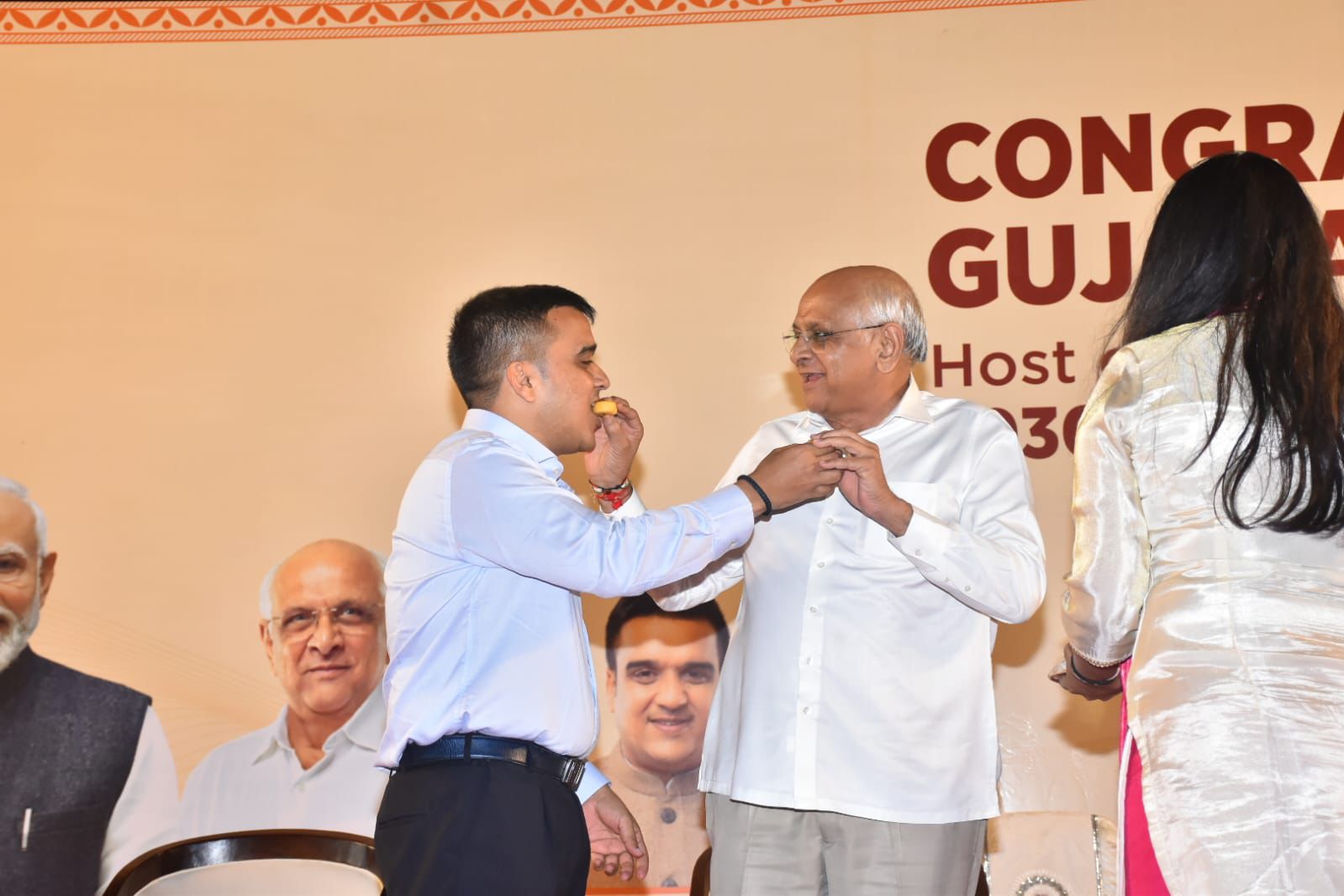 ચિંતન શિબિરના બીજા દિવસે આજે ગુજરાતને વર્ષ 2030માં રાષ્ટ્રમંડળ રમતની યજમાની મળવાની ઐતિહાસિક સફળતાને હર્ષોલ્લાસભેર વધાવવામાં આવી.