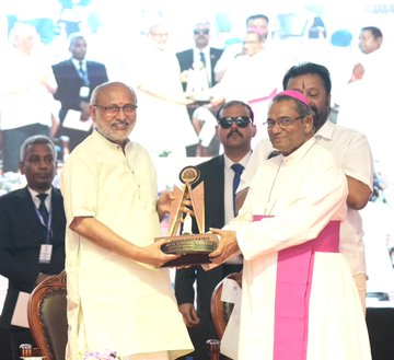 उपराष्ट्रपति सी. पी. राधाकृष्णन ने केरल में फातिमा माता राष्ट्रीय महाविद्यालय के हीरक जयंती समारोह का उद्घाटन किया