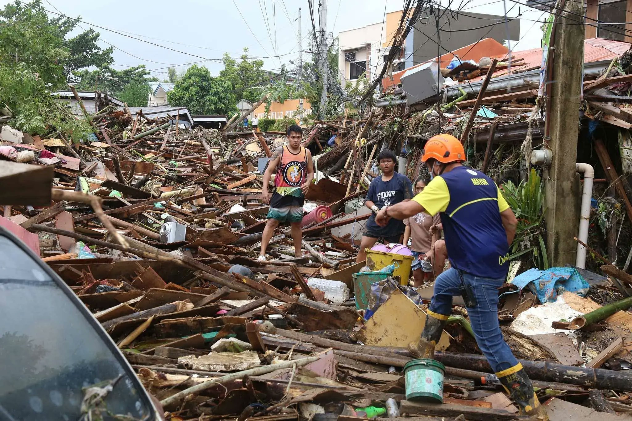Typhoon Kalmaegi kills four, batters central Philippines with heavy rain