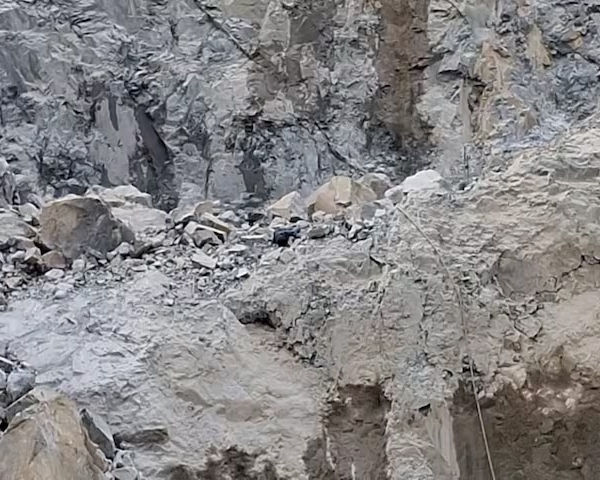 One killed and more than 10 feared trapped in a mine cave-in, in Uttar Pradesh’s Sonbhadra district