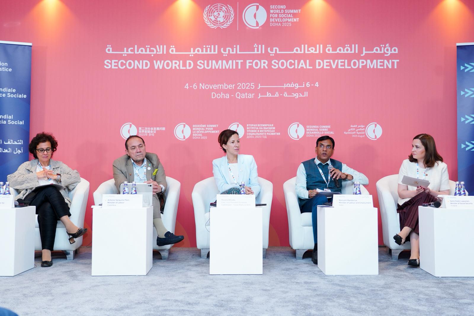 श्रम और रोजगार मंत्री डॉ. मनसुख मांडविया ने कतर में सामाजिक विकास शिखर सम्मेलन में अंतर्राष्ट्रीय सत्रों को संबोधित किया