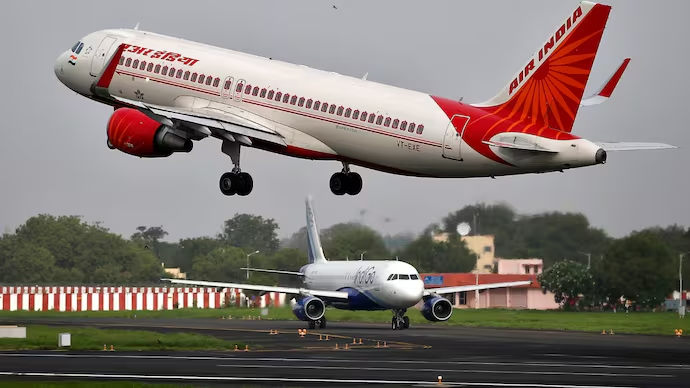 Flight Operations Resume at Delhi’s IGI Airport After Technical Glitch