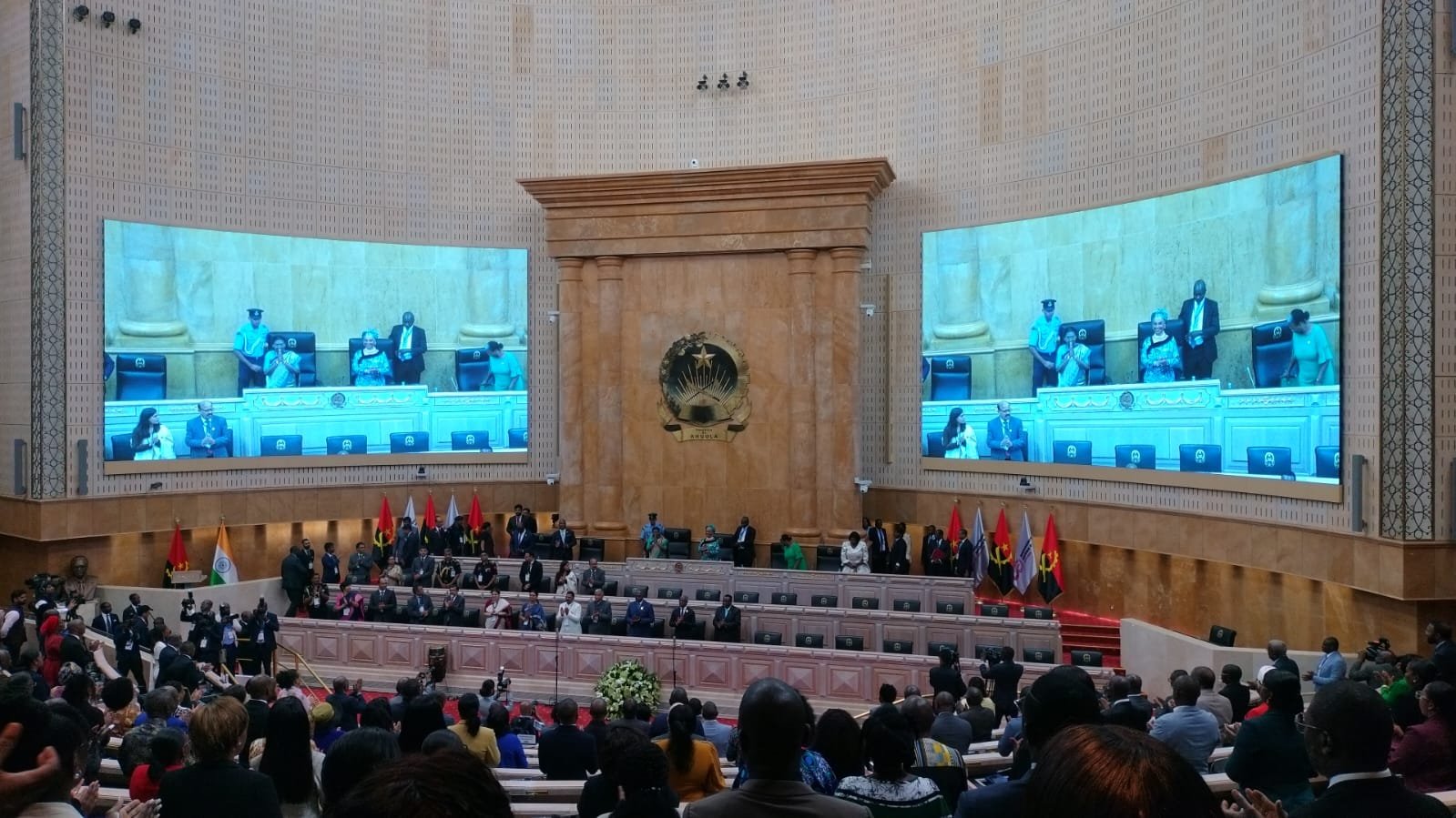 राष्ट्रपति द्रौपदी मुर्मु ने लुआंडा में राष्ट्रीय सभा में अंगोला के सांसदों को संबोधित किया