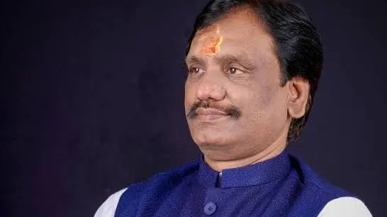 पुणे भूखंड घोटाळा प्रकरणी पवारांना वाचवलं जातंय, दानवेंचा आरोप