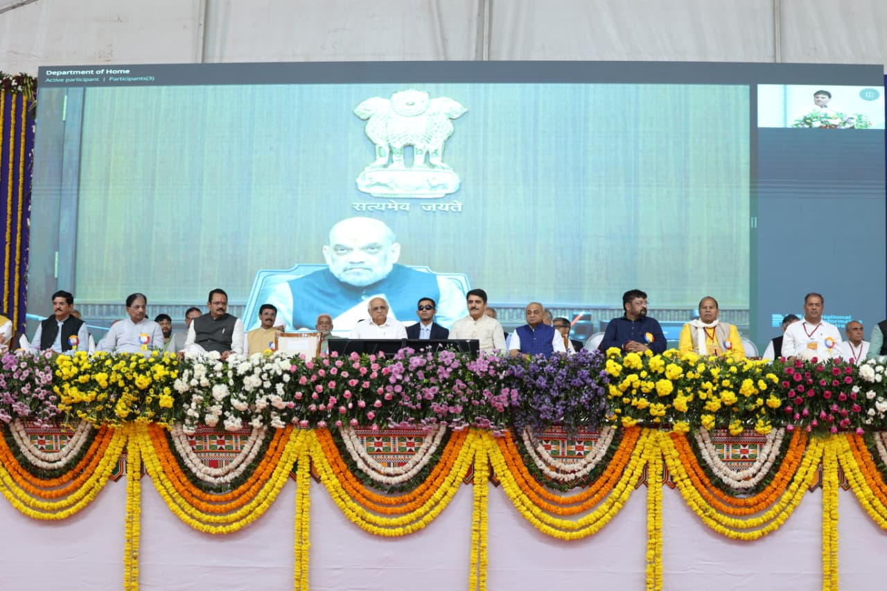 કેન્દ્રીય ગૃહમંત્રી અમિત શાહે કહ્યું, દિલ્હીમાં થયેલા આતંકી વિસ્ફોટના જવાબદારોને યોગ્ય સજા થાય તે માટે ભારત સરકાર કટિબદ્ધ.