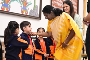 President Murmu celebrates Children’s Day with students at Rashtrapati Bhavan