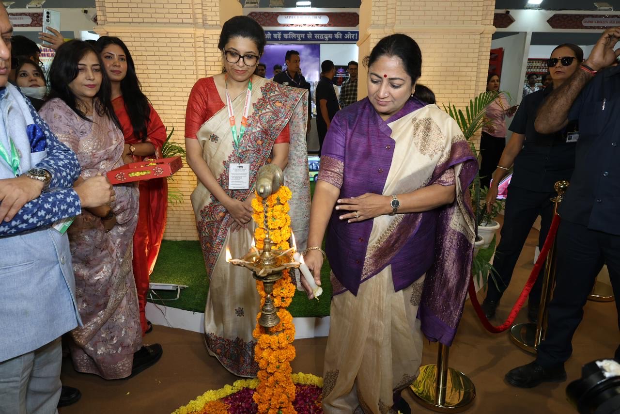 भारत अंतर्राष्ट्रीय व्यापार मेला: मुख्यमंत्री रेखा गुप्ता ने किया ‘दिल्ली पवेलियन’ का उद्घाटन