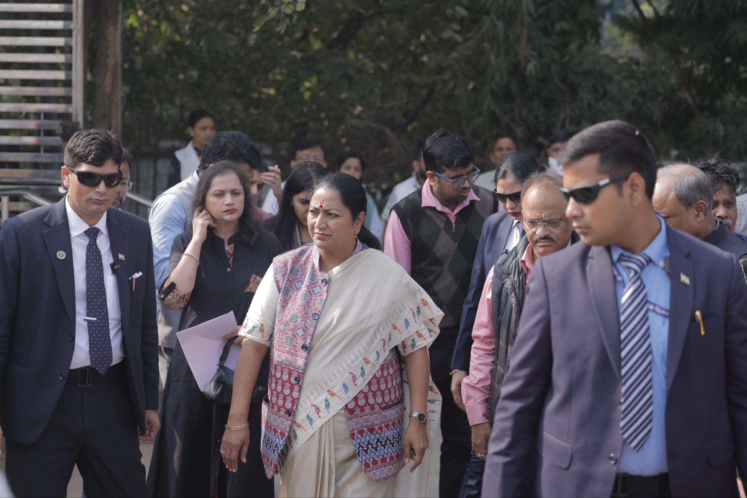 दिल्‍ली की मुख्‍यमंत्री रेखा गुप्‍ता ने विधानसभा क्षेत्र में बनने वाली अटल कैंटीन के निर्माण स्थल का निरीक्षण किया