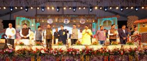 राज्यस्तरीय आदिवासी सांस्कृतिक महोत्सवाचं मुख्यमंत्र्यांच्या उपस्थितीत उद्घाटन