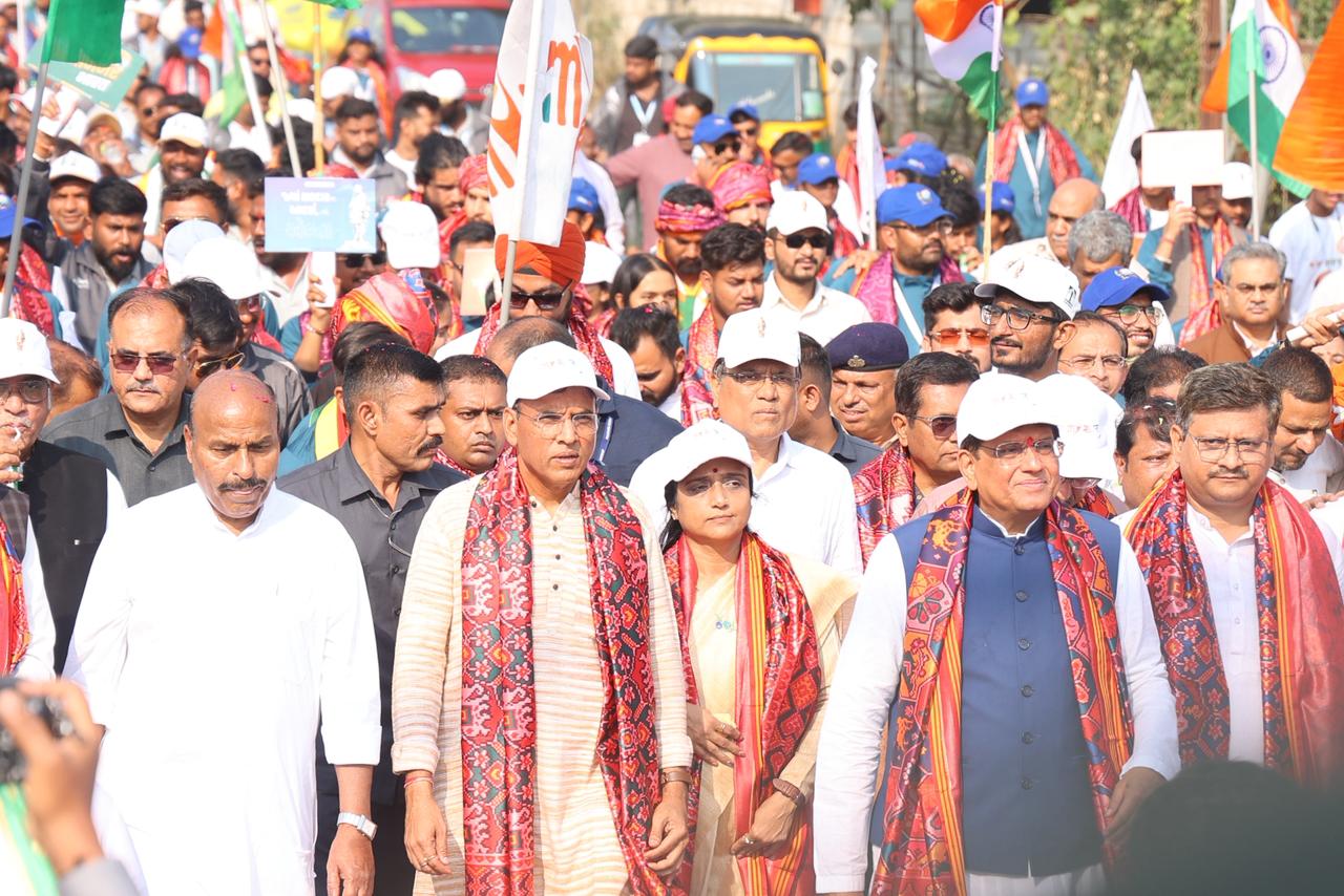 સરદાર વલ્લભાઈ પટેલની 150 મી જન્મજયંતિની ઉજવણીના ભાગરૂપે શરૂ થયેલી સરદાર પદયાત્રા આજે વડોદરા આવી પહોંચી