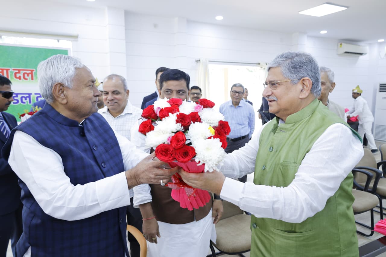 बिहार: नीतीश कुमार को सर्वसम्मति से जेडीयु विधायक दल का नेता चुना गया