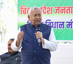 नीतीश कुमार कल 10वीं बार बिहार के मुख्यमंत्री पद की लेंगे शपथ