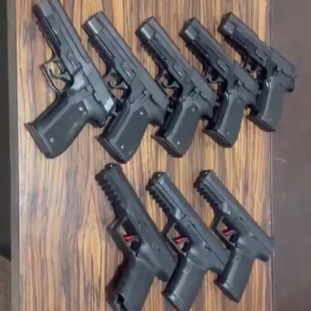 دلّی پولیس نے پاکستان انٹیلی جنس ایجنسی ISI کے ذریعے چلائے جارہے اسلحہ اسمگلروں کے گروہ کا پردا فاش کیا اور چار مشتبہ افراد کو حراست میں لیا