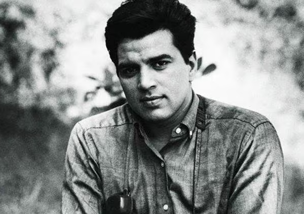 Legendary actor Dharmendra passes away