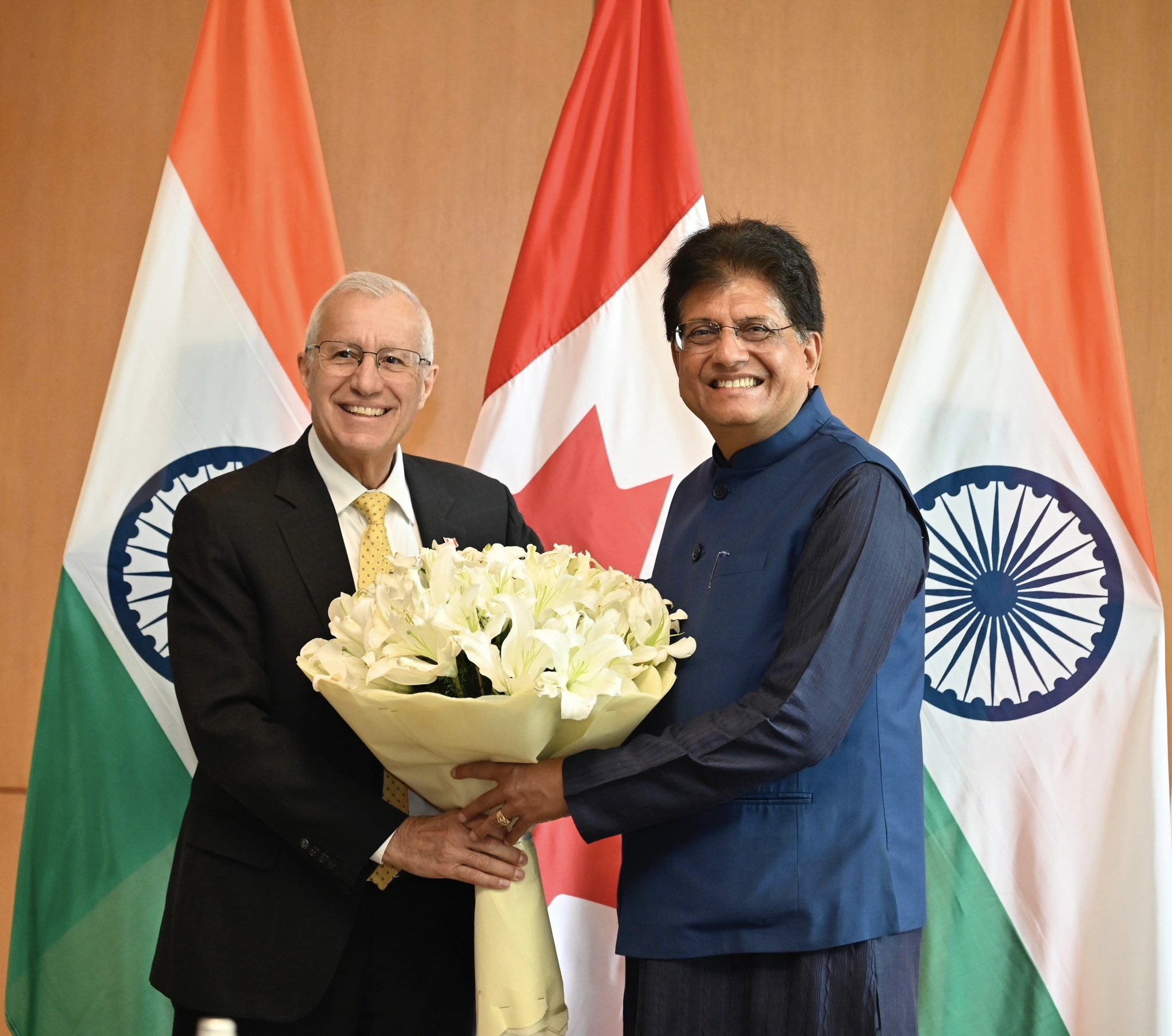Piyush Goyal Meets Ontario Minister to Boost Indo-Canadian Trade