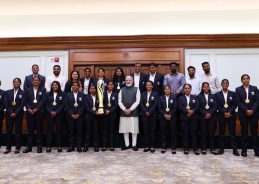 प्रधानमंत्री नरेन्द्र मोदी ने टी-20 क्रिकेट विश्व कप विजेता महिला दृष्टिबाधित टीम से की मुलाकात