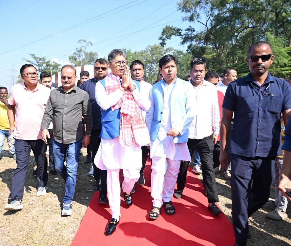 ডিব্ৰুগড়ৰ বুঢ়িদিহিং নদীৰ মথাউৰিৰ খহনীয়া প্ৰতিৰোধ কাৰ্যৰ শুভাৰম্ভ জলসম্পদ মন্ত্ৰী পিযুষ হাজৰিকাৰ