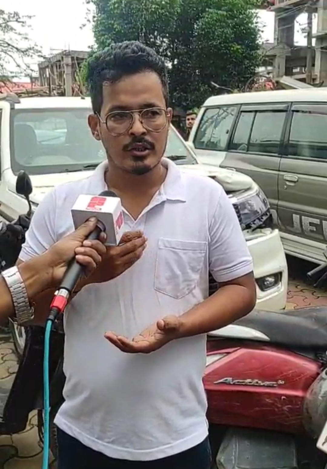 বীৰ লাচিত সেনা নামৰ সংগঠনটোৰ কামৰূপ মহানগৰ জিলা মুখ্য সচিব বিকাশ অসমক গ্ৰেপ্তাৰ