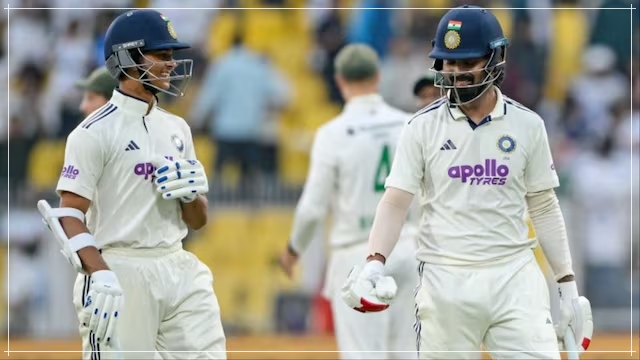 বৰ্ষাপাৰাত দ্বিতীয় ক্রিকেট টেষ্টৰ তৃতীয় দিনত ভাৰতৰ ২০১ ৰানত আটাইকেইটা উইকেট হেৰুৱাই প্ৰথম ইনিংছৰ সামৰণি