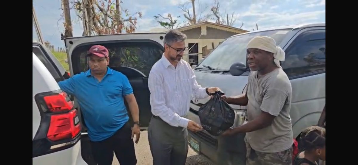 Jamaica: Indian community in Kingston visits Hurricane Melissa-affected communities in St. Elizabeth Parish