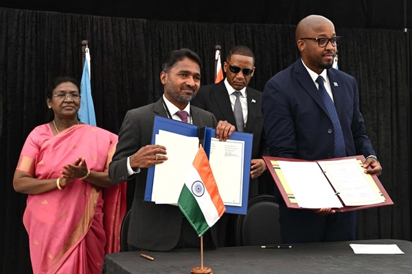 राष्ट्रपतींच्या बोत्सवाना दौऱ्यात दोन्ही देशांमधे आरोग्य सेवा आणि औषध निर्माण सहकार्यासाठी करार