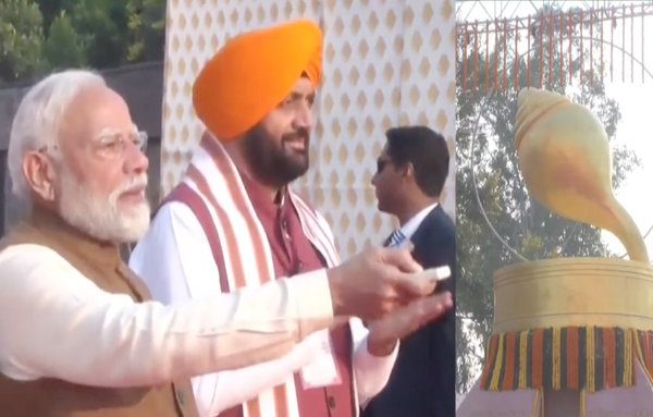 PM Modi Hoists Dharm Dhwaja at Shri Ram Janmbhoomi Temple; Urges Nation to Shed Slave Mentality to Achieve Developed India by 2047