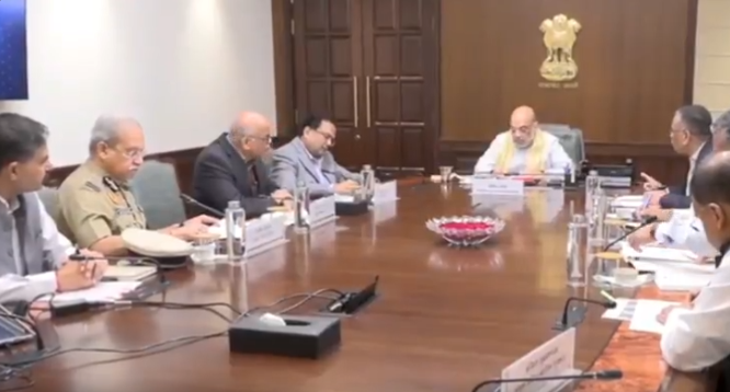 गृह मंत्री अमित शाह ने दिल्ली विस्फोट के बाद सुरक्षा स्थिति की समीक्षा की