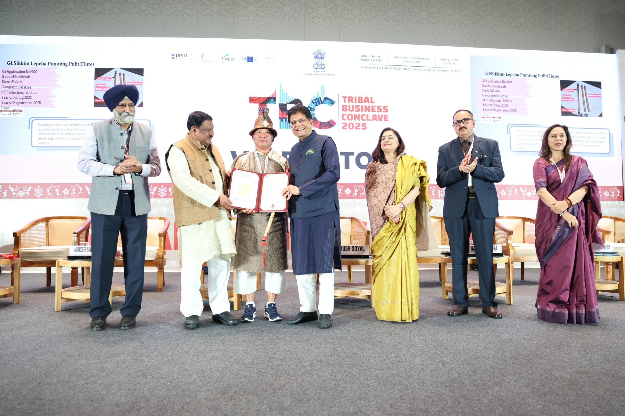 सिकिम्म के पारंपरिक लेप्चा वाद्ययंत्रों – तुंगबुक और पुमटोंग पुलित को मिला जी आई टैग