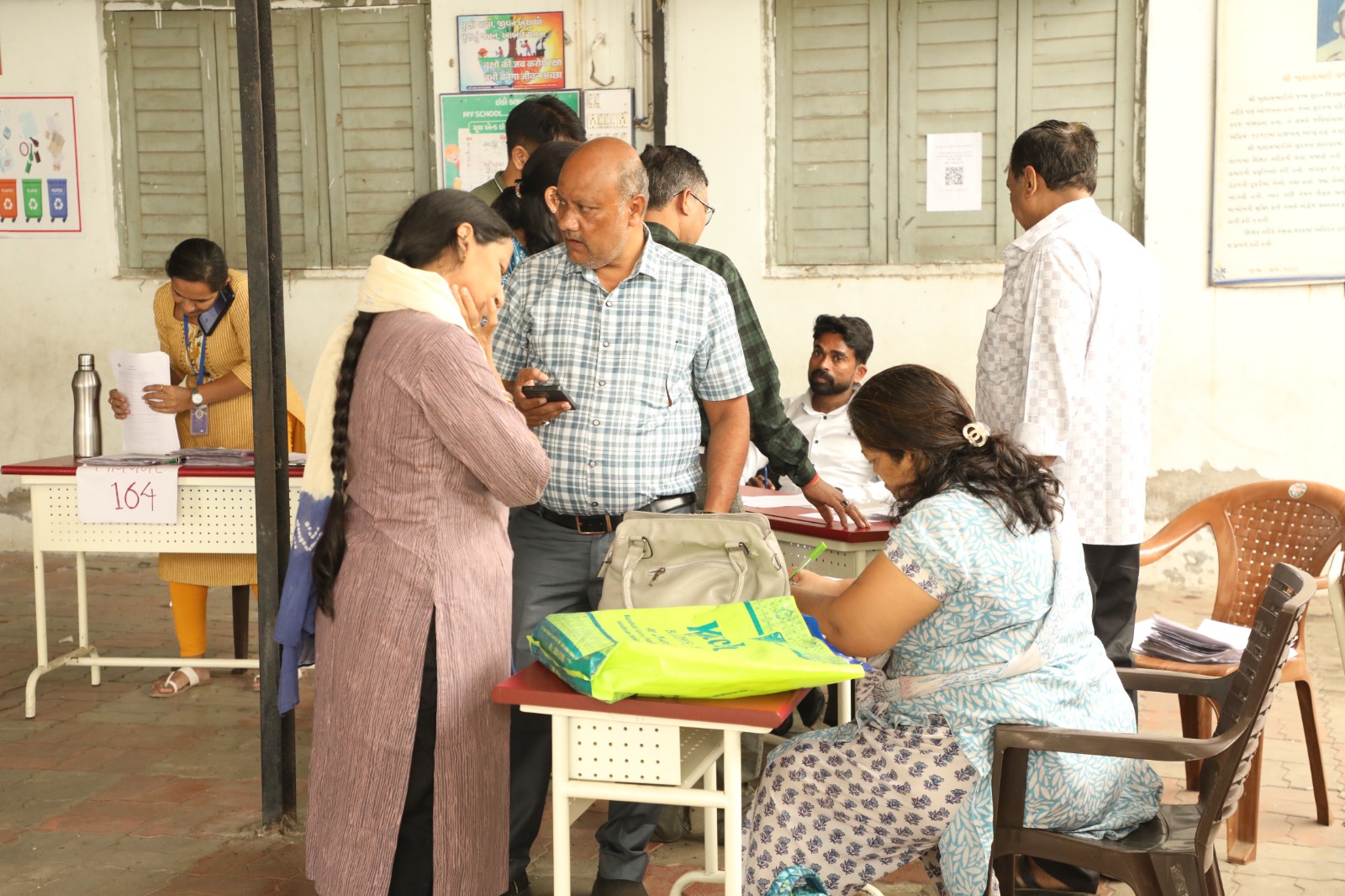 રાજ્યભરમાં વિશેષ મતદાર સુધારણા અભિયાનને નાગરિકો તરફથી ઉત્તમ પ્રતિસાદ સાંપડી રહ્યો છે