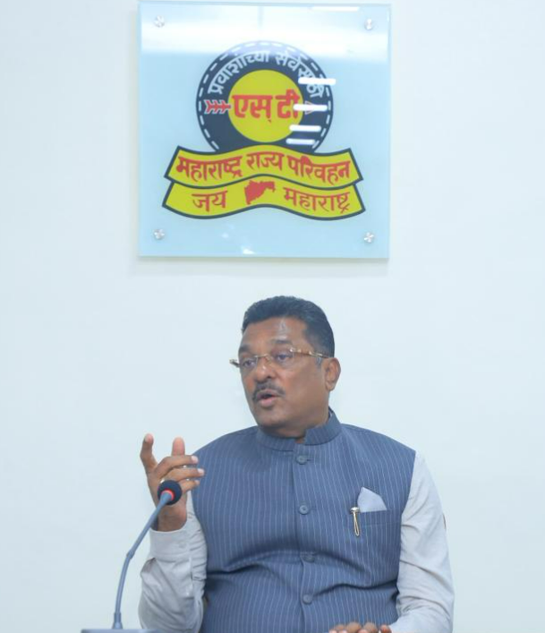 मालकीच्या जागांवर इंधन विक्री सुरू करणार, परिवहन मंत्र्यांची माहिती