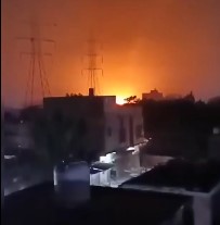 পাকিস্তানের ফয়জালাবাদের মালিকপুর অঞ্চলে একটি রাসায়নিক কারখানায় গ্যাস চেম্বার লিক করে গতকালের ভয়াবহ বিস্ফোরণের ঘটনায় মৃতের সংখ্যা বেড়ে ২০ হয়েছে