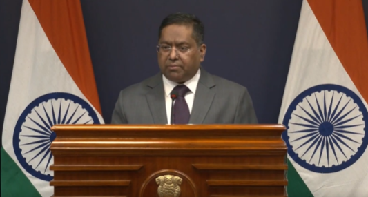 بھارت نے رام مندر میں پرچم کشائی کی تقریب پر پاکستان کے حالیہ تبصروں کی نکتہ چینی کی ہے