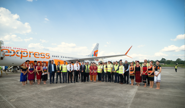 नागालैंड: मुख्यमंत्री नेफ्यू रियो ने दीमापुर हवाई अड्डे पर एयर इंडिया एक्सप्रेस के नए विमान को हरी झंडी दिखाई