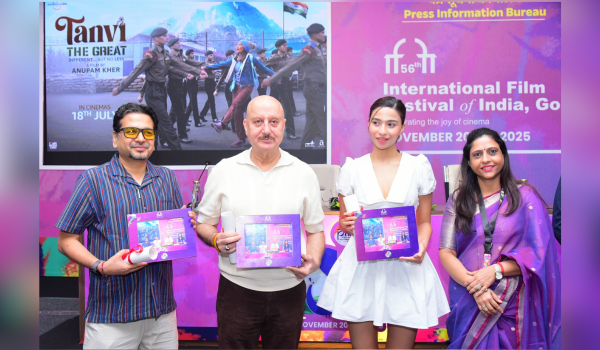 अनुपम खेर ने इफ्फी में फिल्म-निर्माताओं से जम्मू-कश्मीर में फिल्म बनाने को कहा