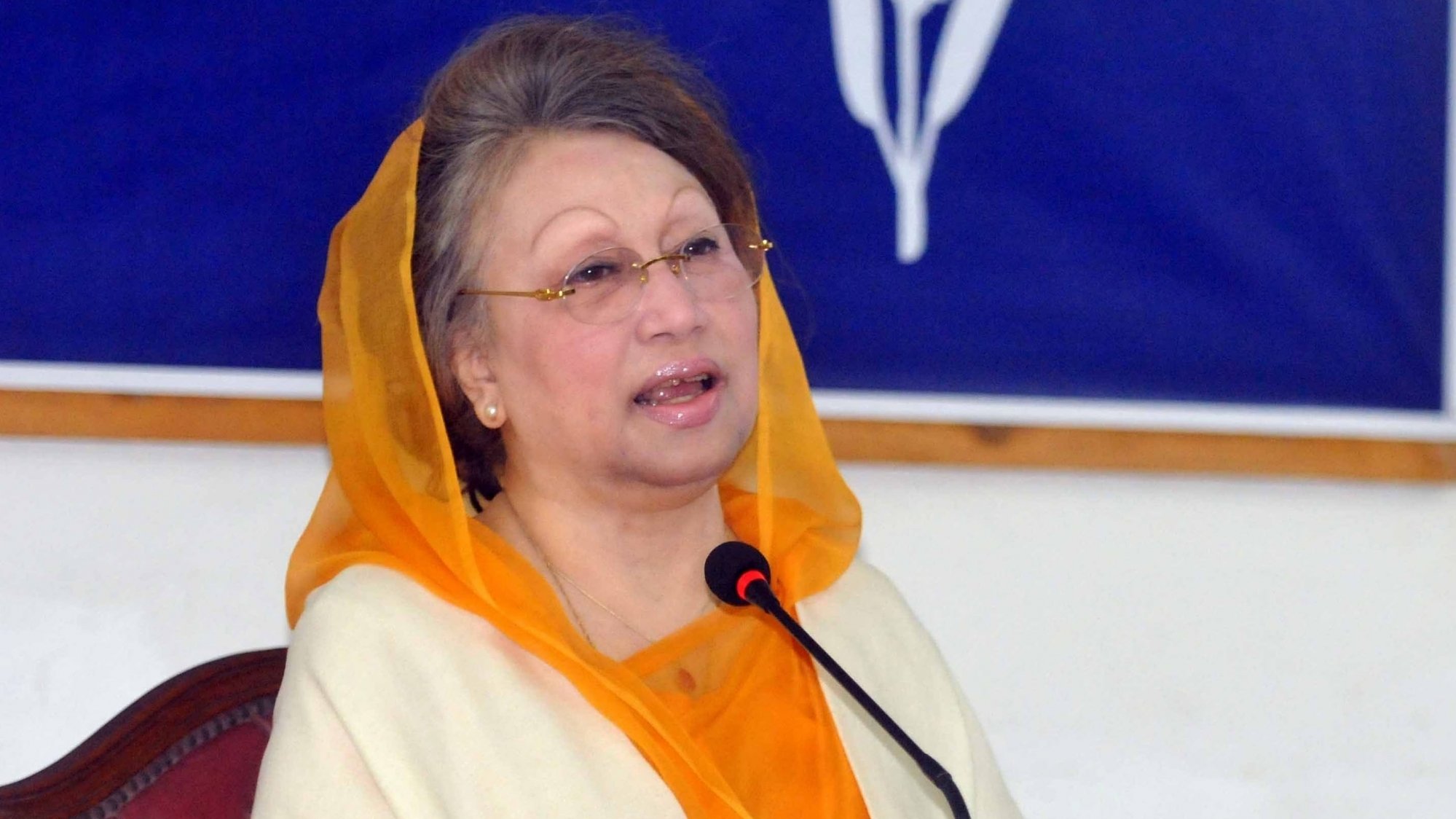 Former Bangladesh PM Khaleda Zia remains in critical condition at Dhaka hospital