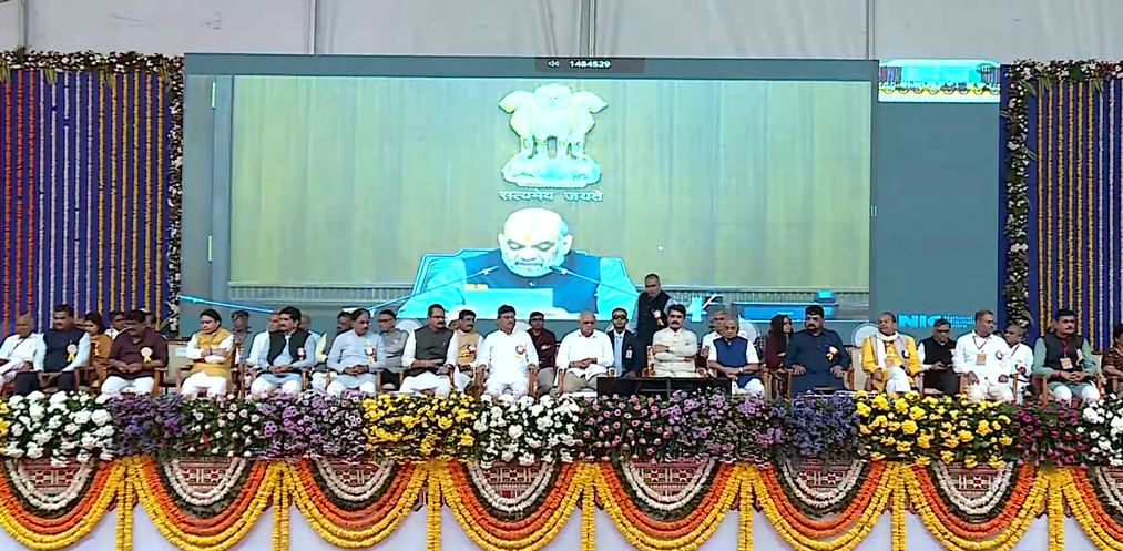 મહેસાણામાં બોરિયાવી ગામમાં દૂધસાગર ડેરી અને દૂધસાગર સંશોધન અને વિકાસ સંગઠન – દૂરડા દ્વારા સંચાલિત શ્રી મોતીભાઈ આર.સાગર સૈનિક સ્કૂલનો ઉદ્ઘાટન સમારોહ યોજાયો.