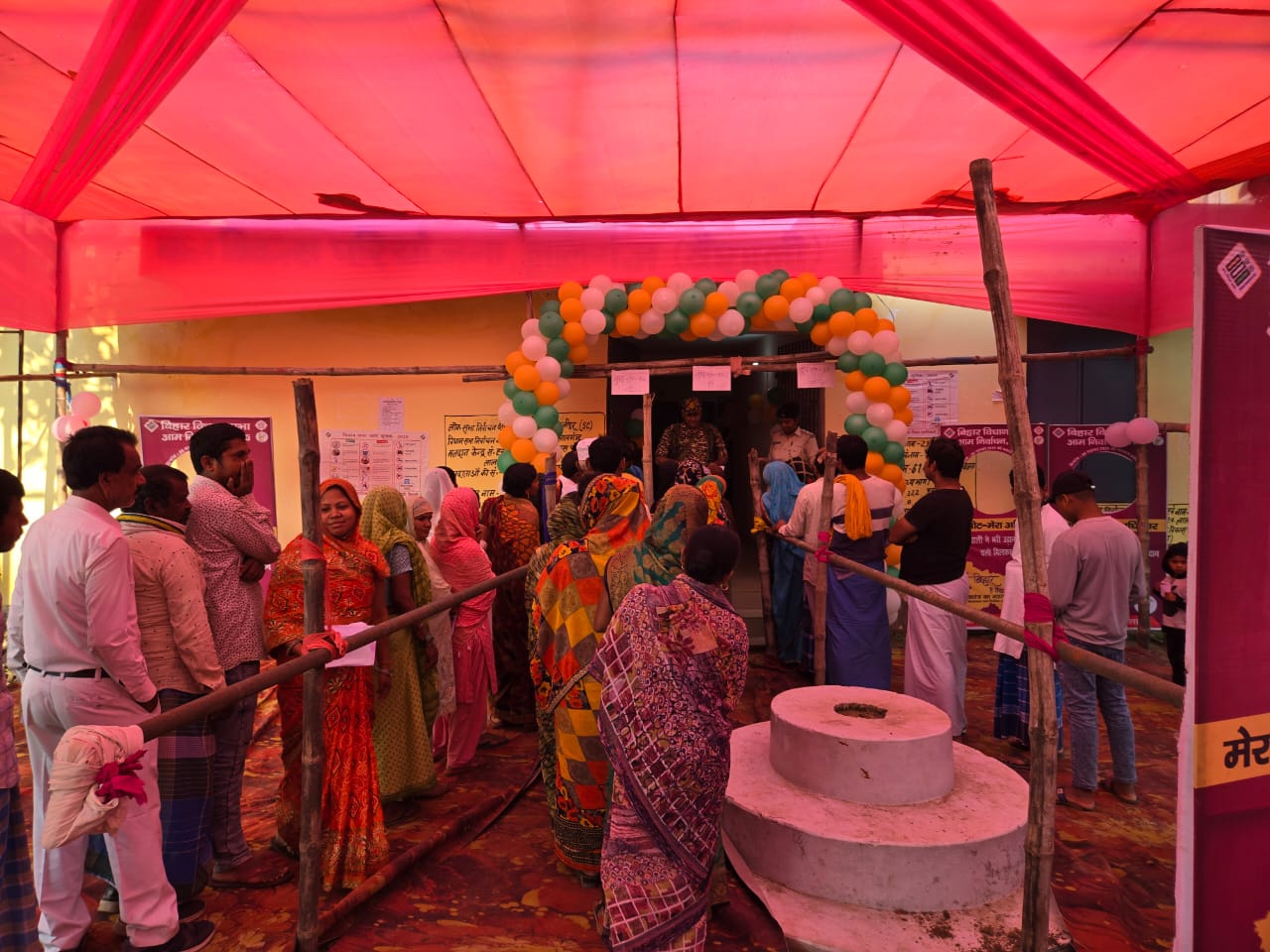 बिहार विधानसभा चुनाव में पहले चरण का मतदान शांतिपूर्ण सम्‍पन्‍न, 64.46 प्रतिशत वोट डाले गए