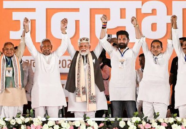 NDA Intensifies Talks to Form New Government in Bihar