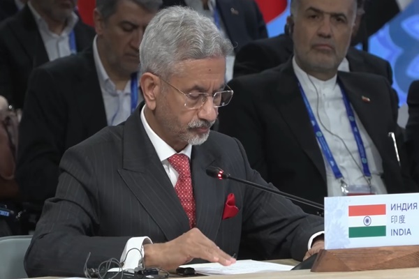 EAM Jaishankar Urges Global Zero-Tolerance Approach to Terrorism at SCO Meeting