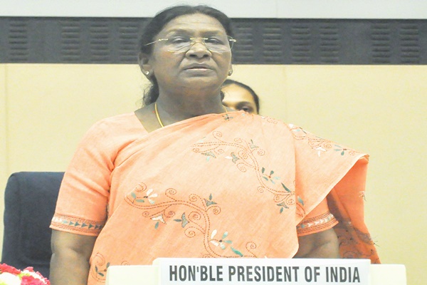 રાષ્ટ્રપતિ દ્રૌપદી મુર્મુએ પાણીની ઉપલબ્ધતા અને સુરક્ષા સુનિશ્ચિત કરવા માટે સૌને સાથે મળીને કામ કરવા વિનંતી કરી