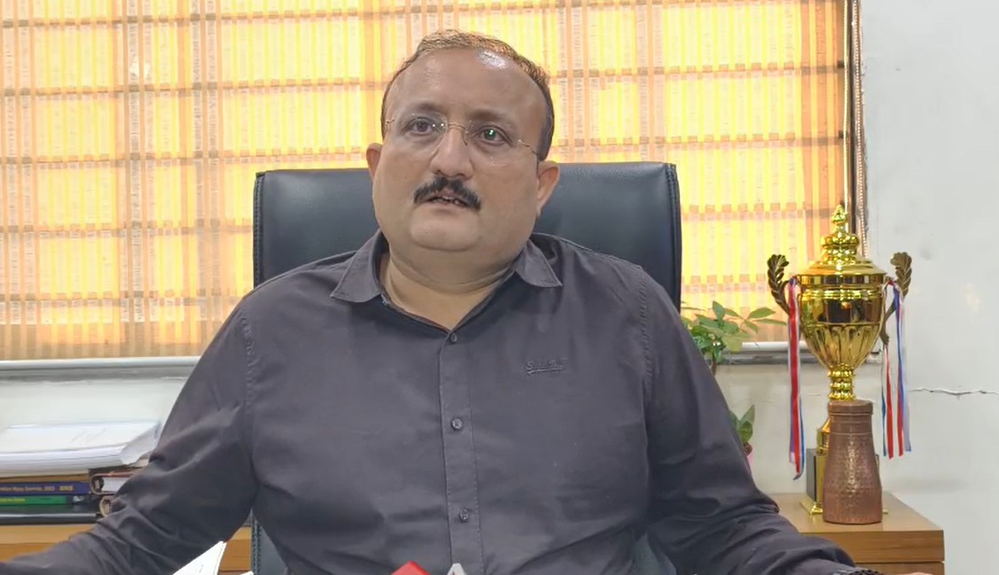 CID ક્રાઈમે ગુજરાત સહિત પાંચ રાજ્યમાં ડિજિટલ ધરપકડથી 11 કરોડ રૂપિયાથી વધુની છેતરપિંડી કરનારા ત્રણ આરોપીની ધરપકડ કરી