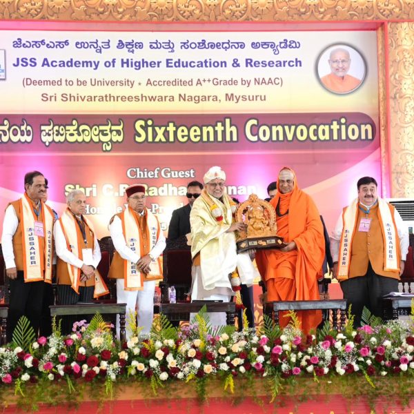 VP Radhakrishnan Urges Graduates to Work Hard and Stay Focused