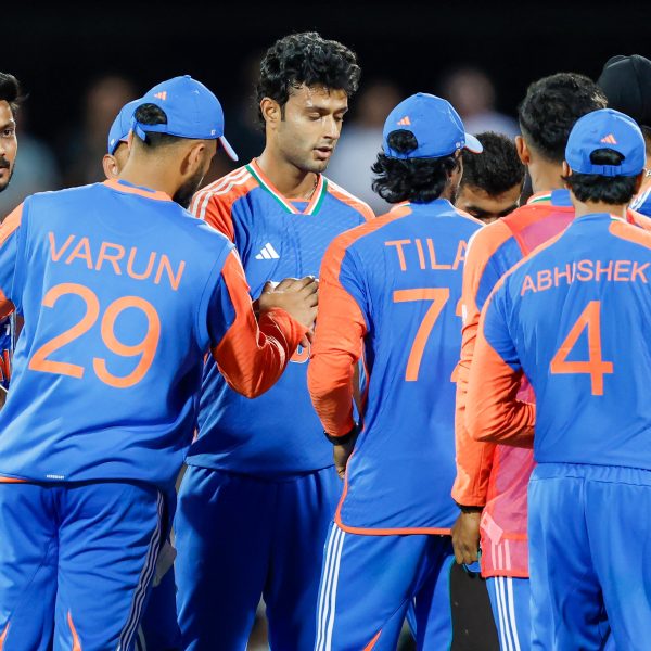 بھارت نے ہوبارٹ کے Bellerive Oval میدان میں، تیسرے ٹی-ٹوینٹی بین الاقوامی میچ میں، آسٹریلیا کو پانچ وکٹ سے ہرایا